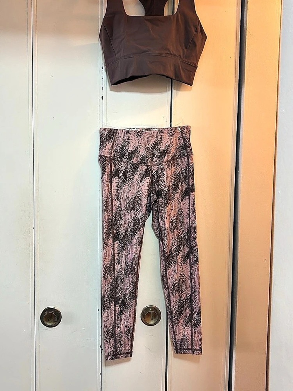 Animal Print Leggings Set in Pink & Black Like New